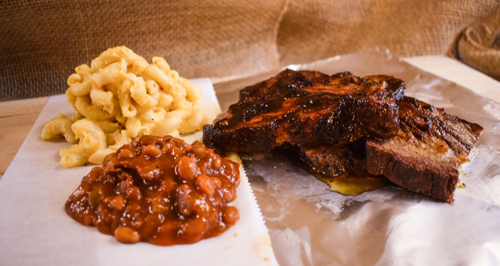 Plates
With all the fixin’s, baked beans, mac and cheese and brisket
